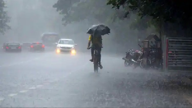 heavy rain thursday kerala