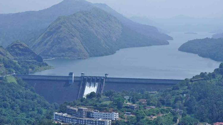 idukki dam opens today