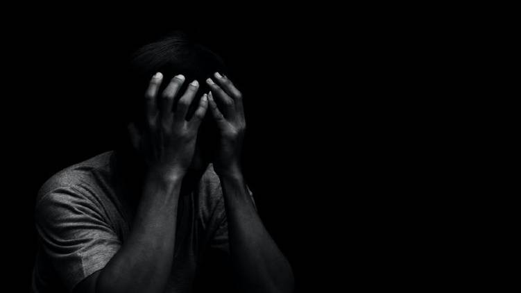 kannur asi commits suicide
