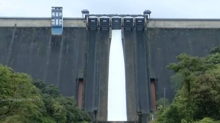 kerala dam water level rises