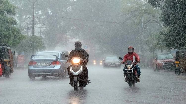 kerala expects rain till monday