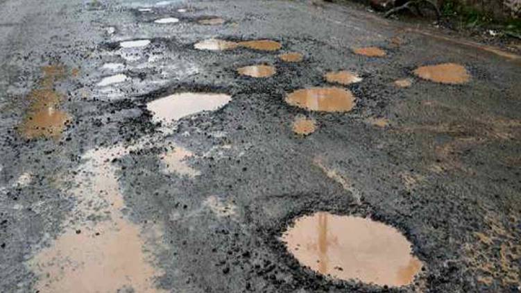 people can inform hc about poor roads