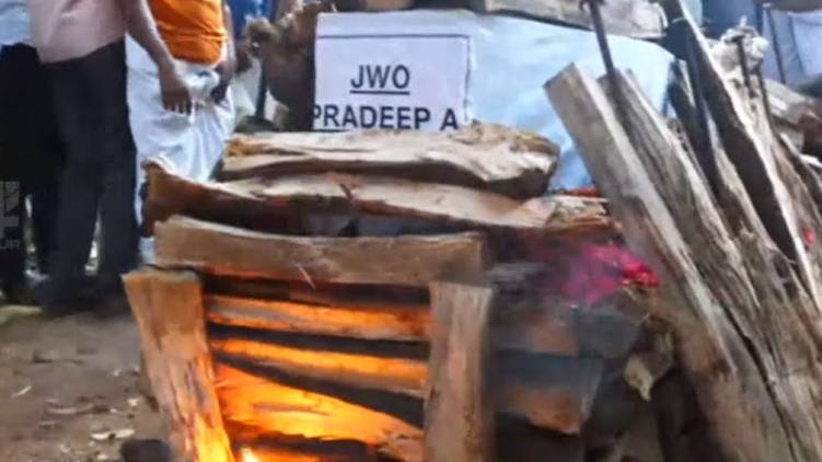 a pradeep cremated