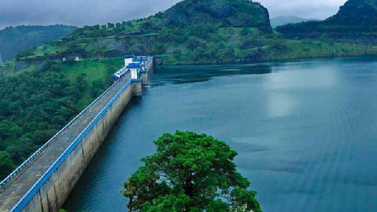 idukki dam water level rises