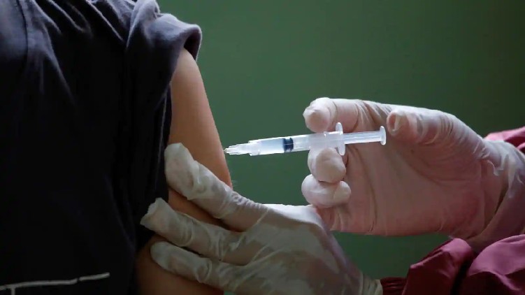 15 teenage vaccine registration