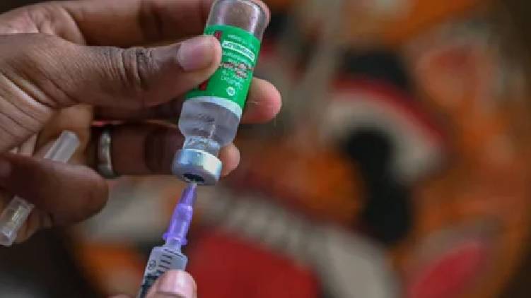 minister release unvaccinated teachers list