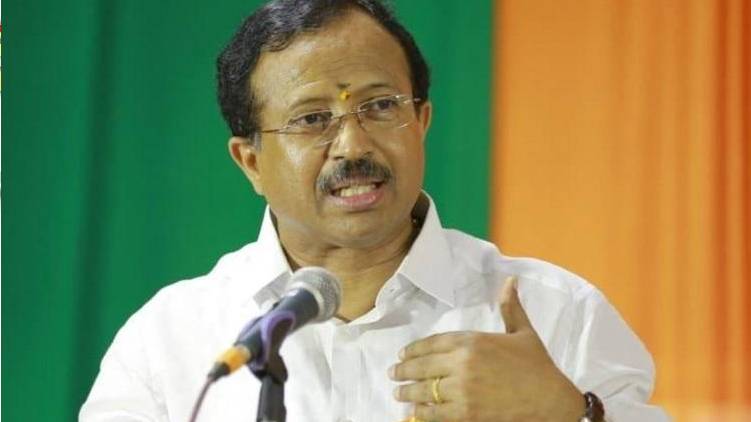 v muraleedharan against cm