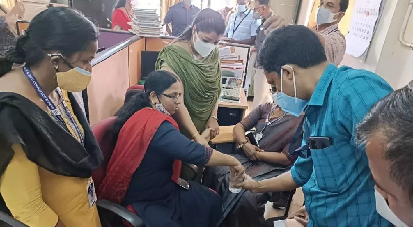 mg university bribe case