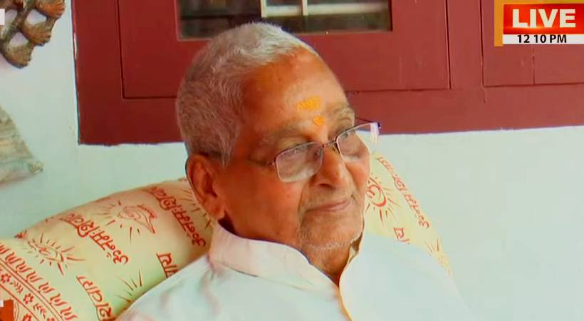 kalamandalm gopi seeks pension allowance