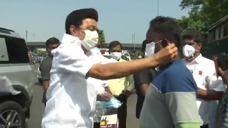 mk stalin makes public wear mask