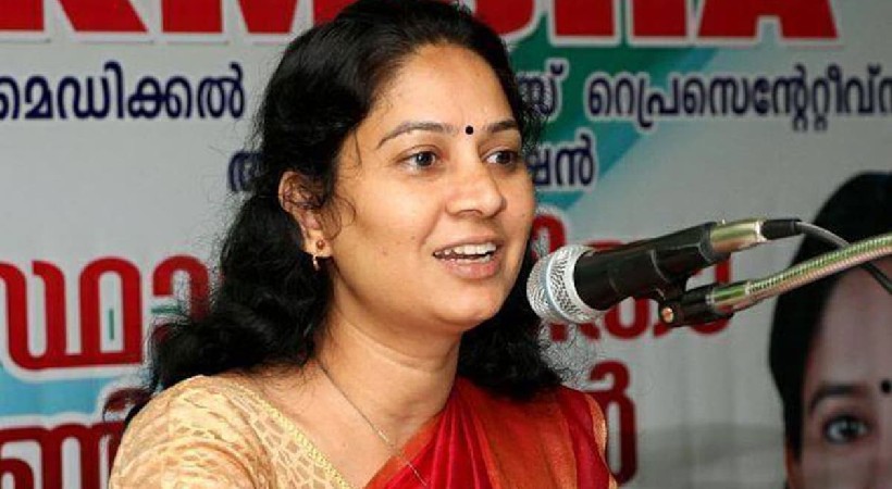 prathibha mla cricticizes cpim