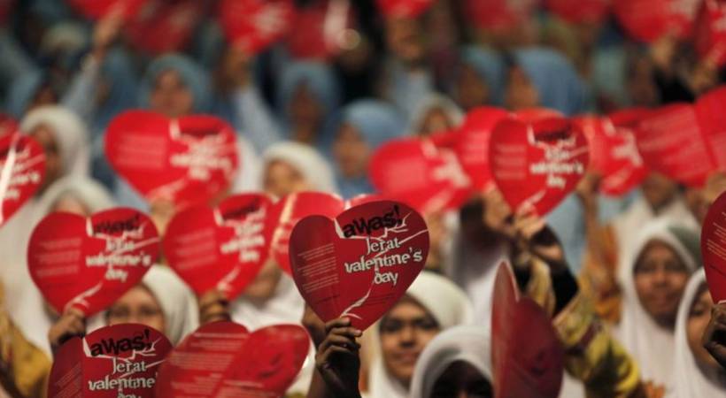 countries banned valentines day