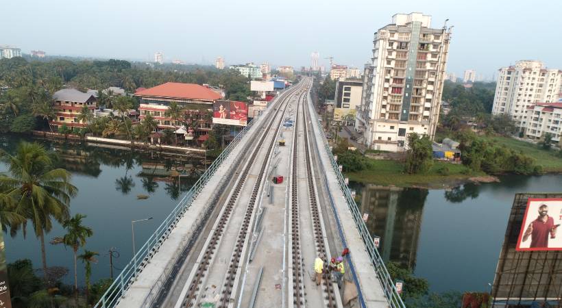 kochi metro petta sn juction trial run