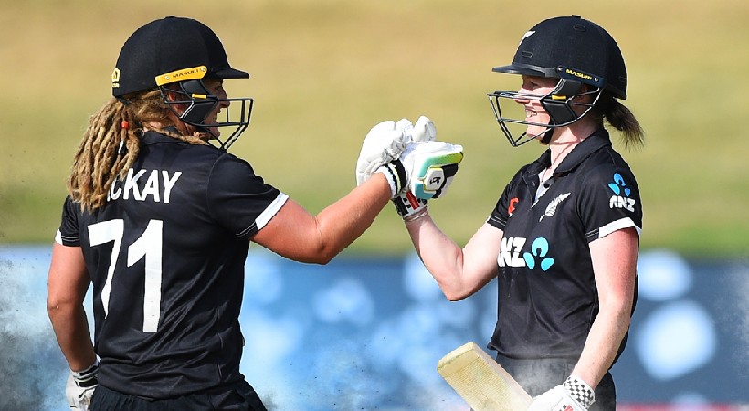 india women lost newzealand