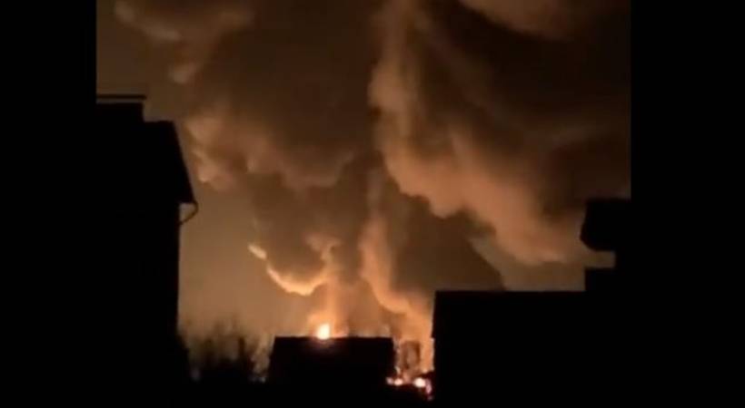 russian missile on ukraine oil depot