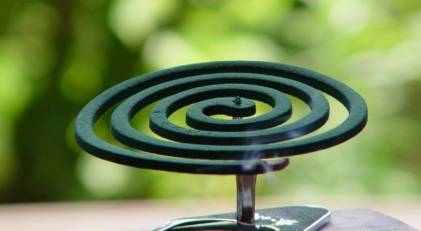 youth attacked over mosquito coil dispute