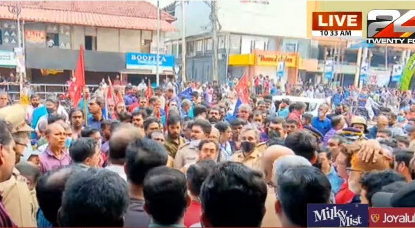 traders and protesters clash Ramanattukara