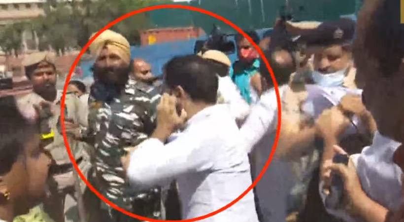 Delhi police attack udf