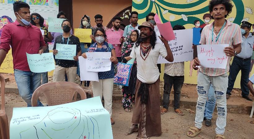 hijab protest iffk 2022