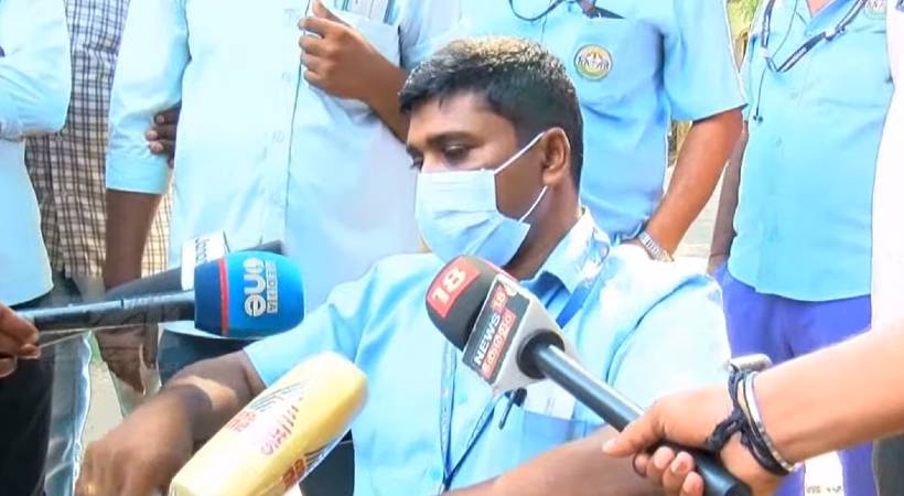 protestors spit on ksrtc employee