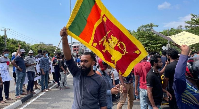 Anti-govt protests Sri Lanka former ministers house smashed