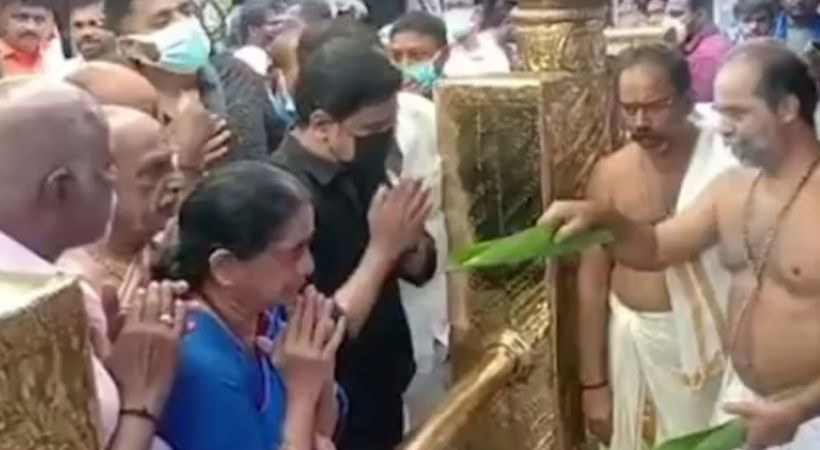 dileep visit sabarimala temple