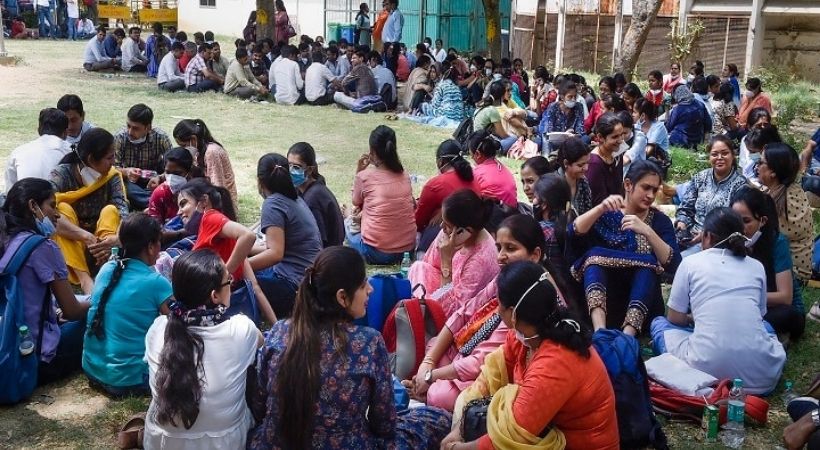 delhi aiims nurses strike over after court order