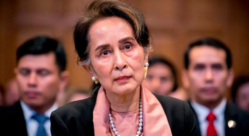 Aung San Suu Kyi sentences to 5 years in jai in corruption case