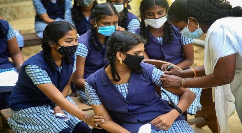 childrens-vaccination-news-is-wrong-says-health-minister