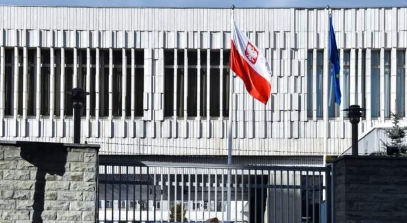 Russia expels 45 Polish embassy and consulate staff
