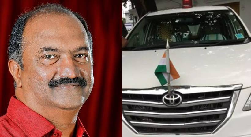 kn balagopal car met with accident