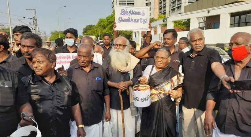 dravida kazhakam against hindi imposition as national language