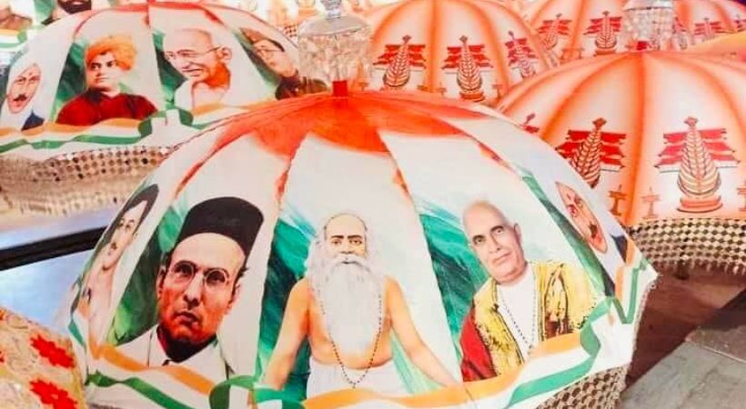 asadi umbrella with savarkkar pic was removed