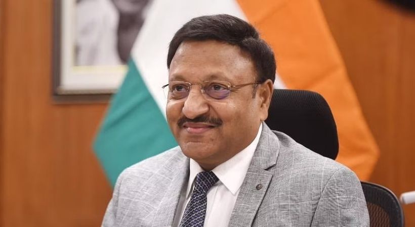 Rajiv Kumar takes charge as chief election commissioner