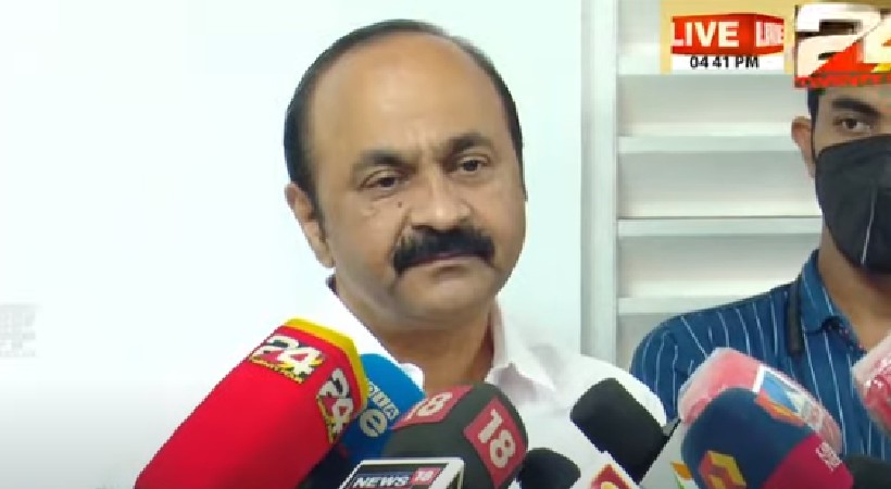 vd satheesan against cpim