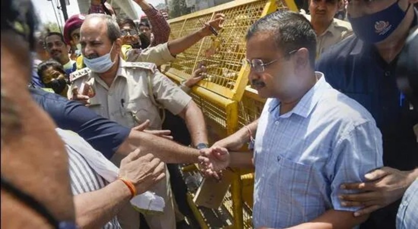 CM Kejriwal visits Mundka blaze site, orders magisterial enquiry