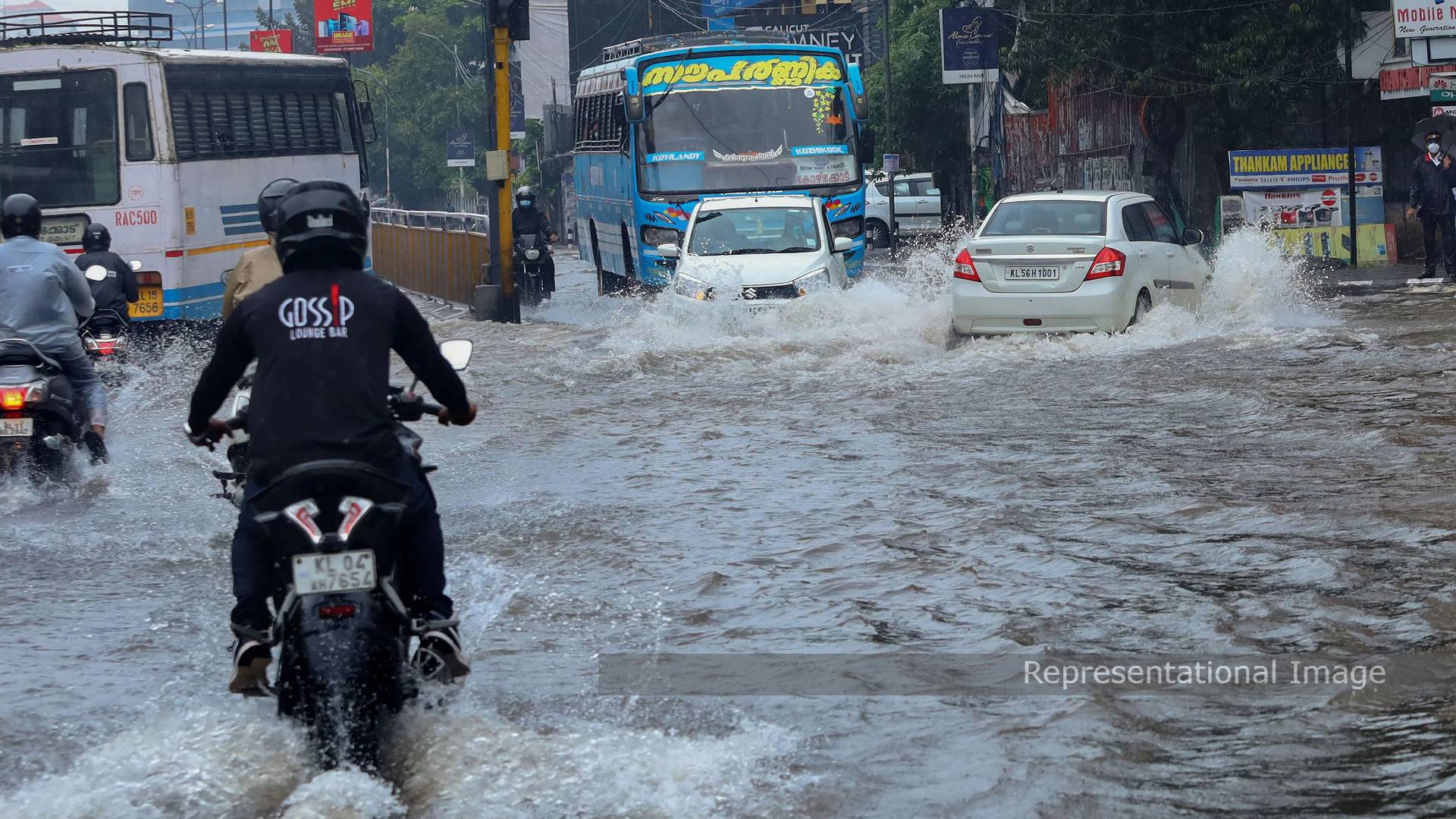 chances of flood in kerala warns water commission
