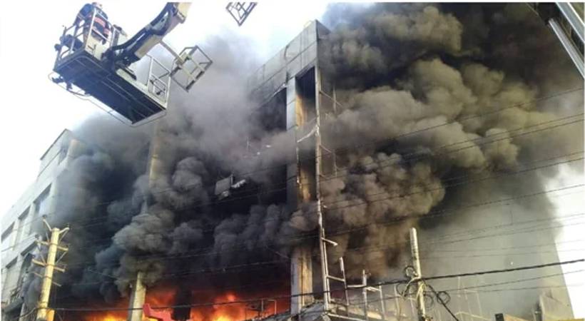 fire delhi