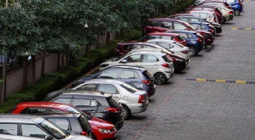 500 rupees reward for pointing out illegal parking