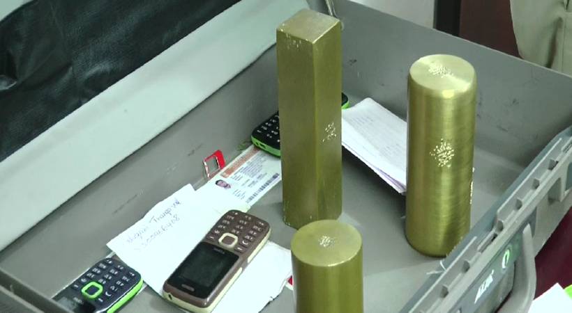 Fraud by giving gold