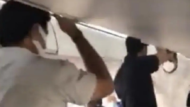 protest flight pinarayi vijayan