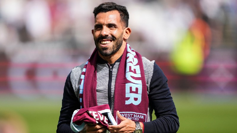 Carlos Tevez football coach