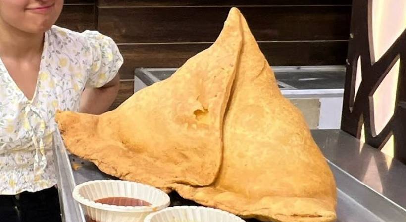 50000 prize for eating bahubali samosa