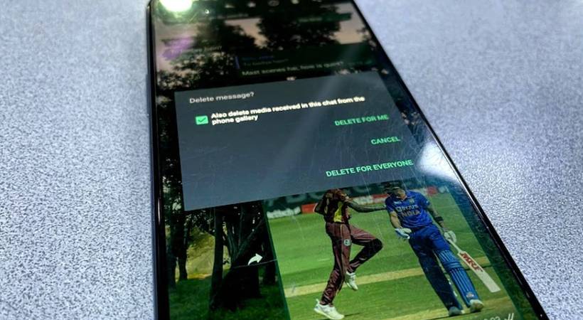WhatsApp messages delete feature