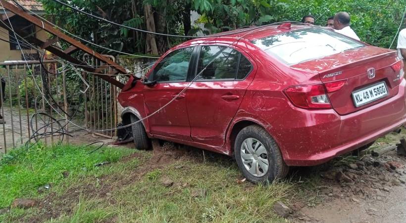 Alappuzha car accident; Two deaths