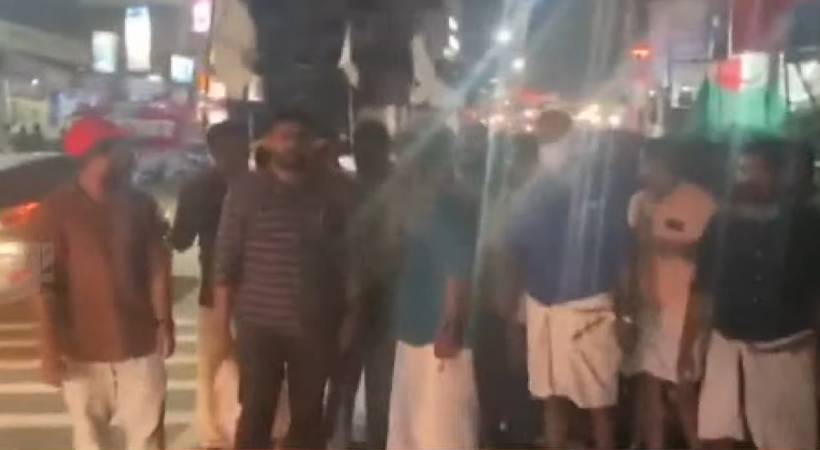 dyfi mannarkkadu provocative slogan