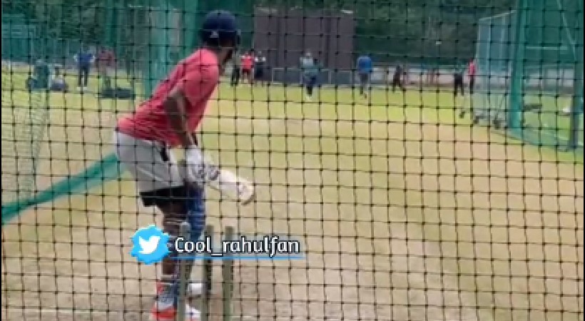 jhulan goswami bowls kl rahul