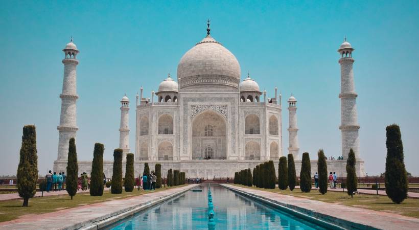 All monuments except Taj Mahal to light up in tricolour on August 15