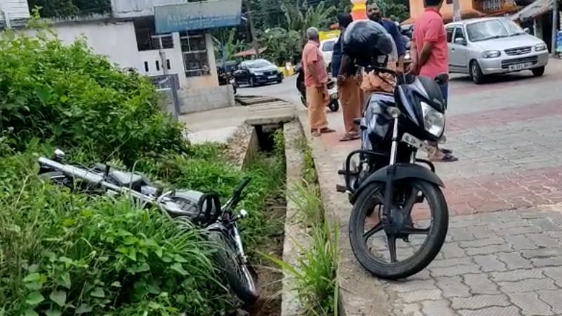 bike accident pathanamthitta