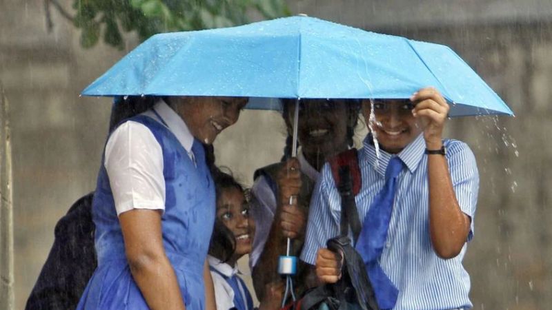pathanamthitta collector declared holiday for schools